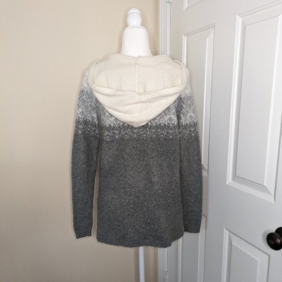 Sonoma women’s hooded sweater size S very soft - Picture 3 of 5